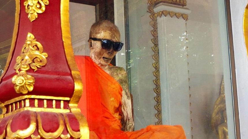 мумифицированный монах