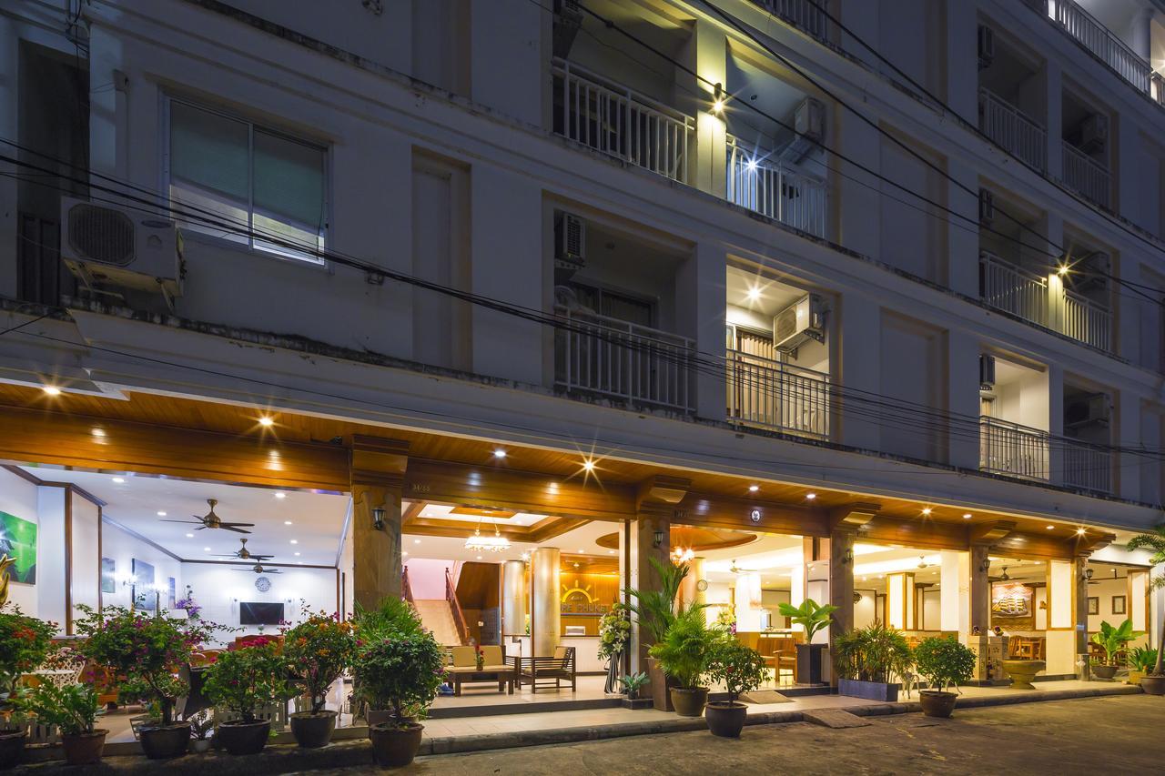 Отель Azure Phuket Hotel 3* в Таиланде, Пхукет