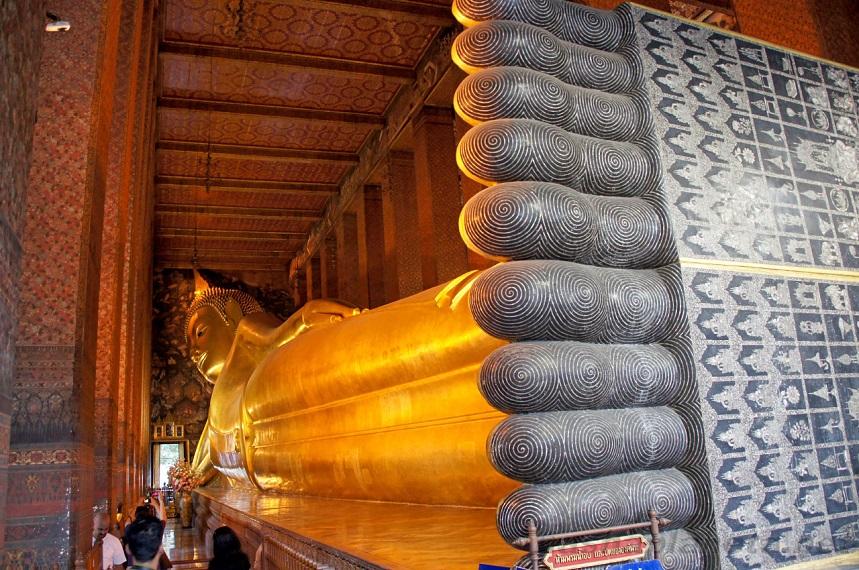 Храм Лежащего Будды Бангкок