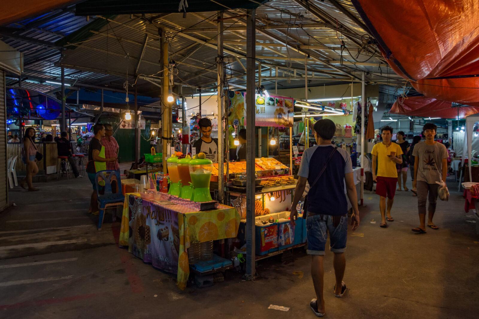 Фото ночного рынка