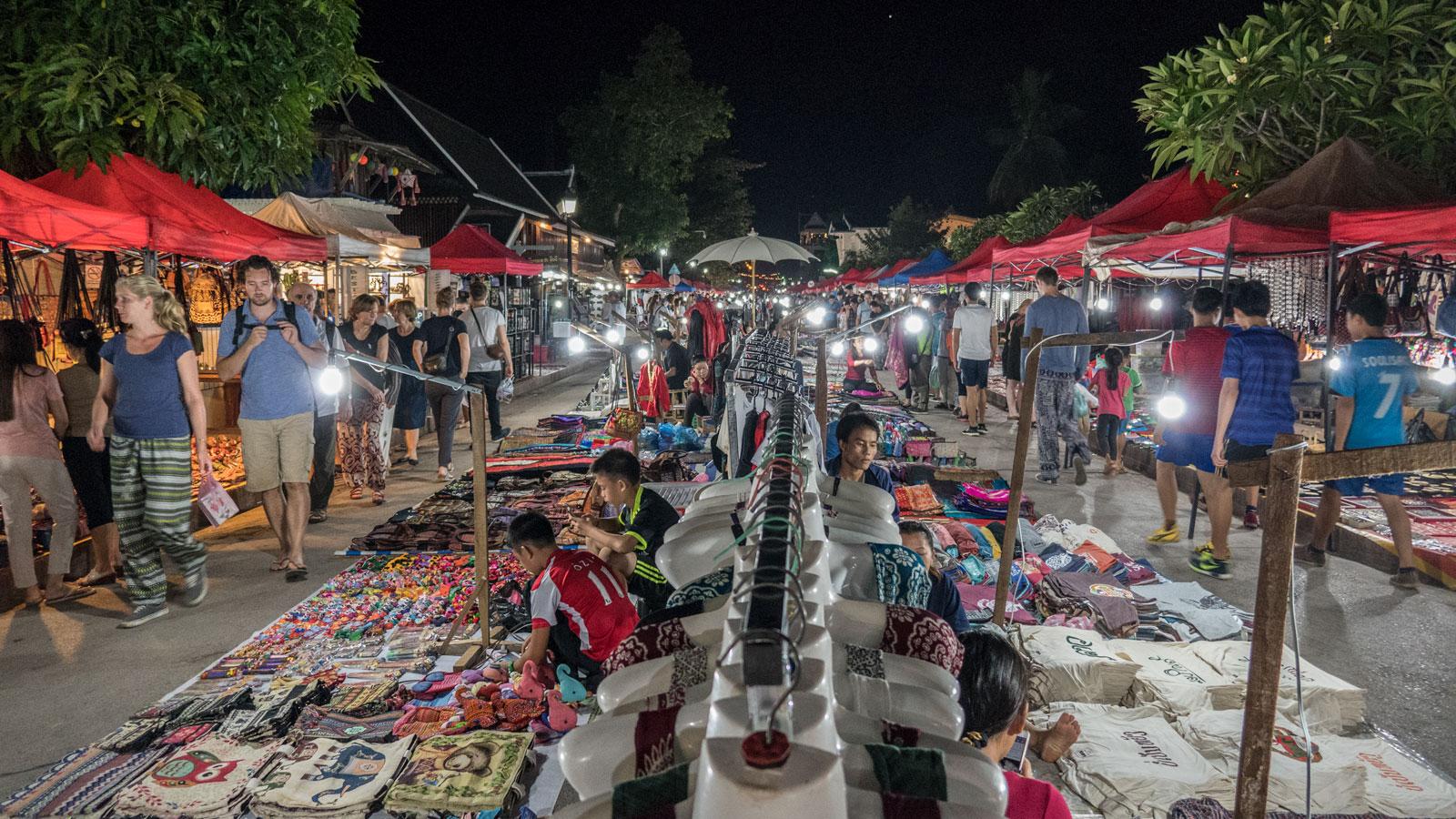 Самые популярные ночные рынки в Бангкоке
