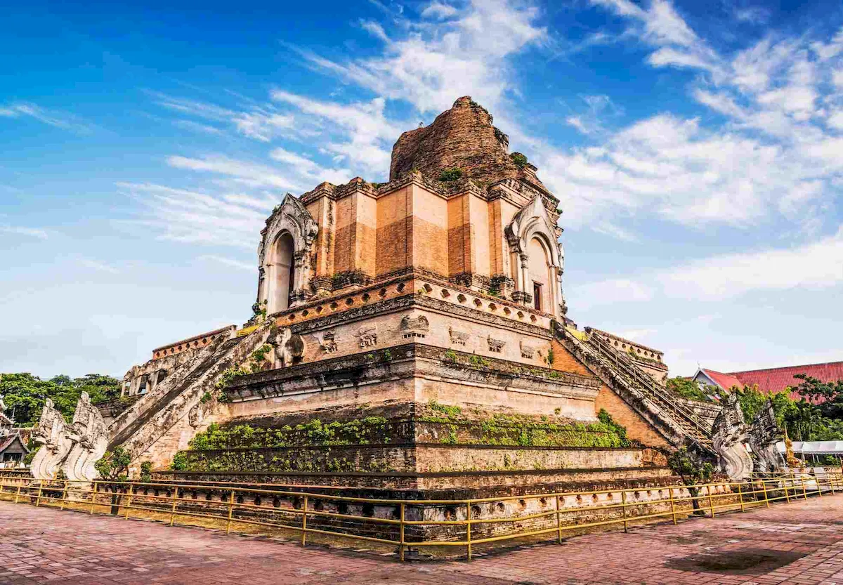 Храм Ват Чеди Луанг (Wat Chedi Luang)